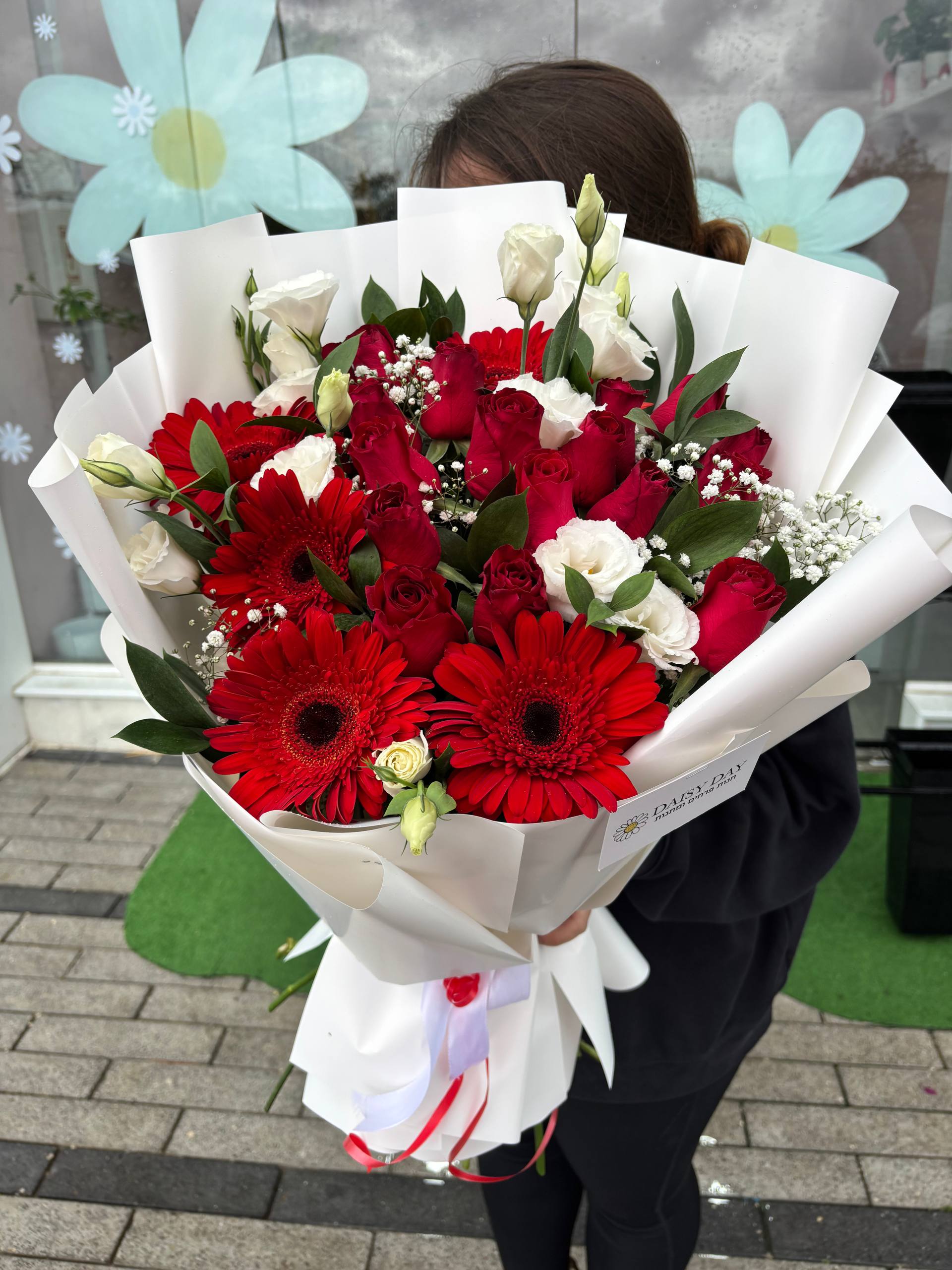 Red Tone Flower Bouquet